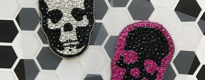 生徒さんが作ったグルーデコModeSkull２個